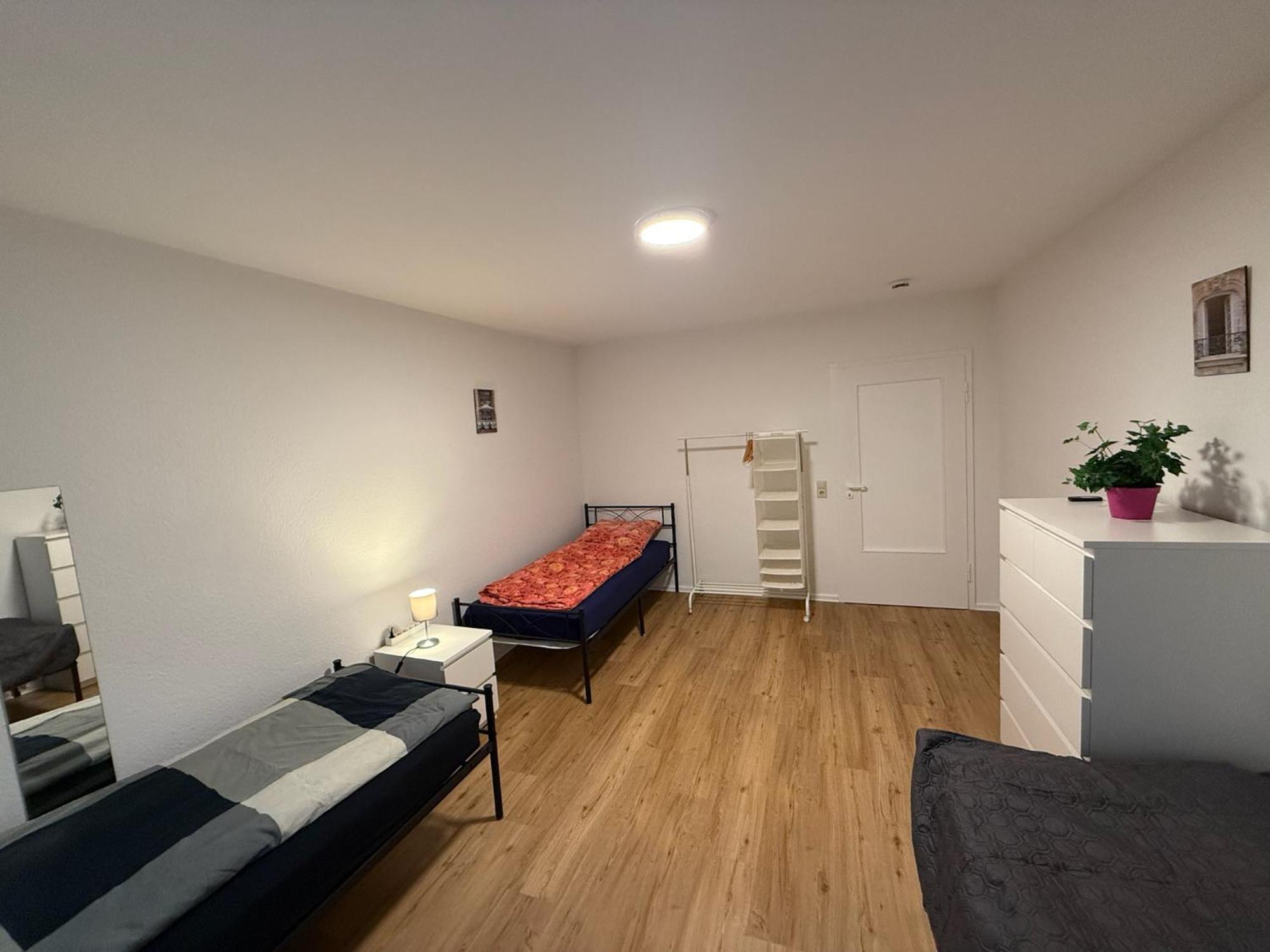 Big, Cosy And Central Apartment 卡尔斯鲁厄 外观 照片