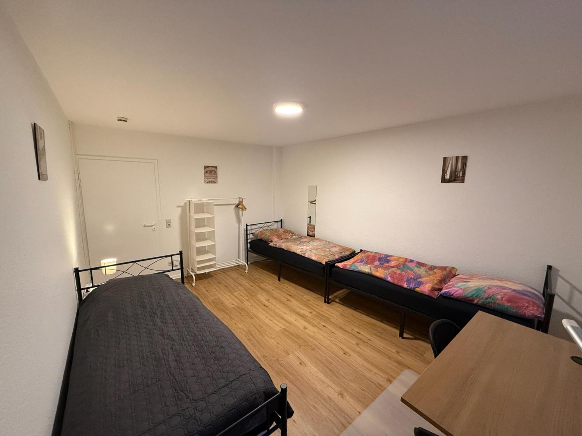 Big, Cosy And Central Apartment 卡尔斯鲁厄 外观 照片
