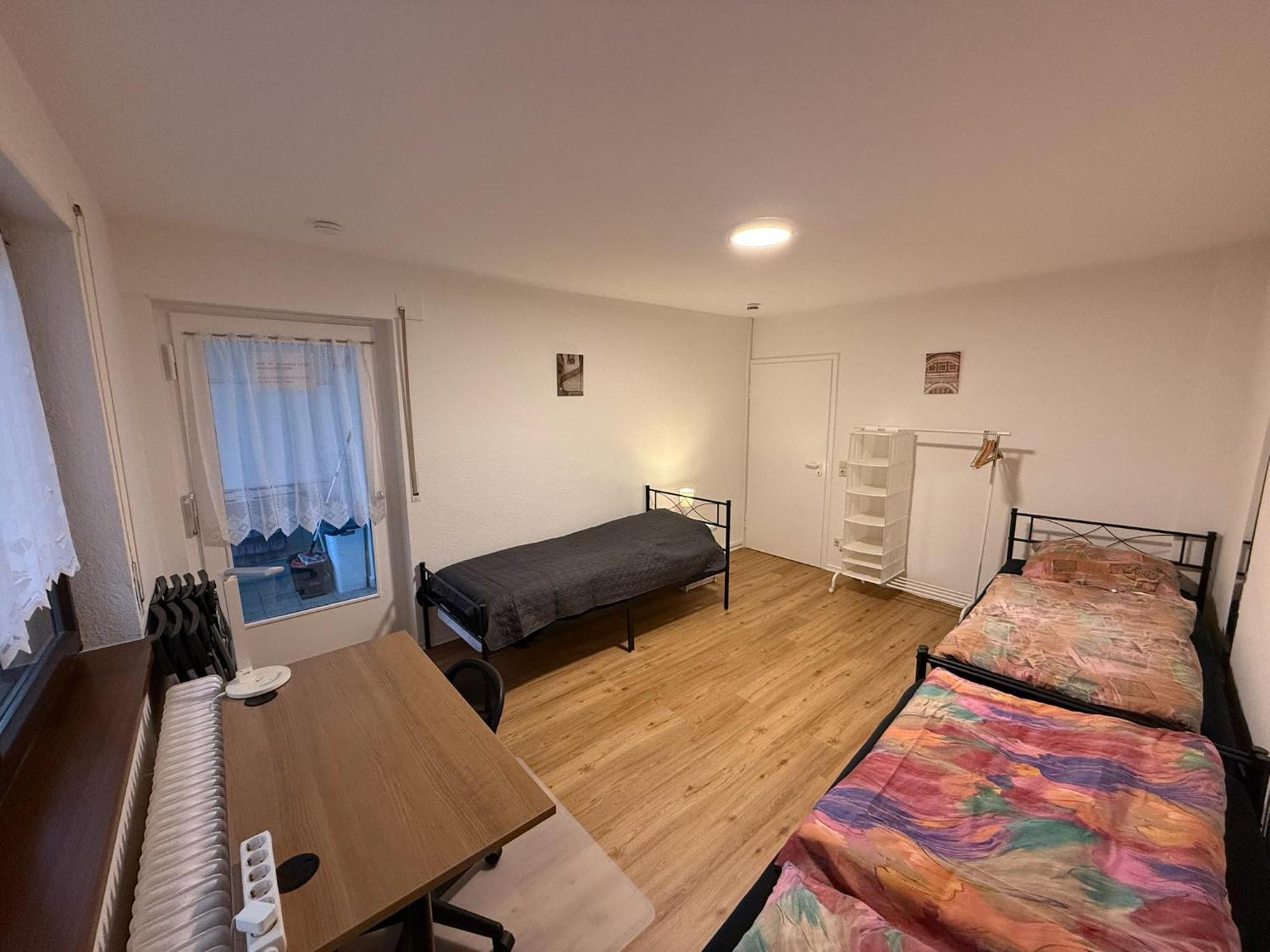 Big, Cosy And Central Apartment 卡尔斯鲁厄 外观 照片