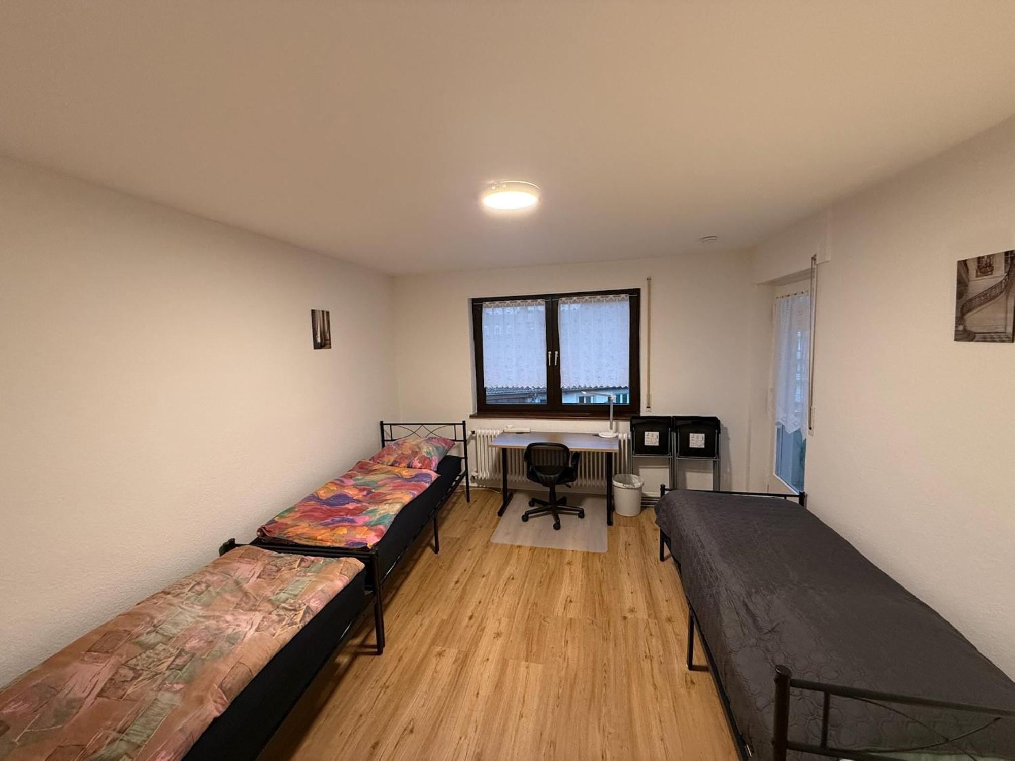 Big, Cosy And Central Apartment 卡尔斯鲁厄 外观 照片